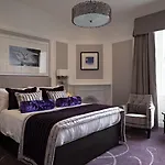 لو وود باي 4* ويندرمير
