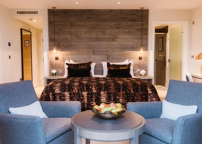 Wood Bay Hotel Windermere