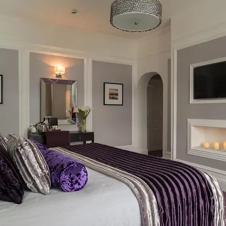 Hotel Wood Bay 4*