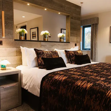 Hotel Wood Bay 4*